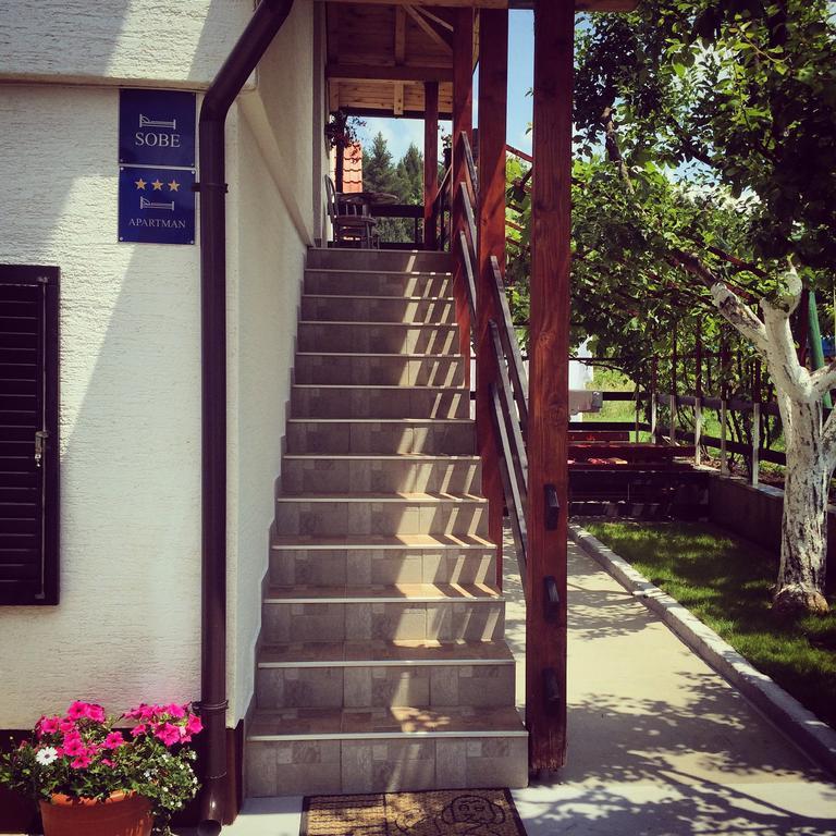 House Leonarda Hotel Grabovac  Luaran gambar